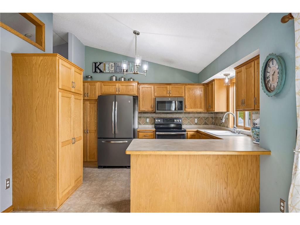 501 Cedar Avenue N Maple Lake MN 55358 7069441 image16