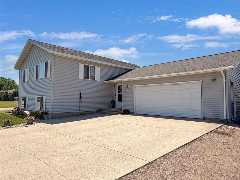 501 Darlene Drive Marshall MN 56258 7082253 image2