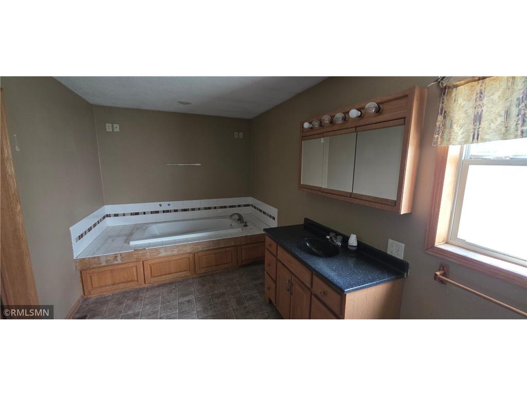 501 Degraff Swanville MN 56382 6788377 image13