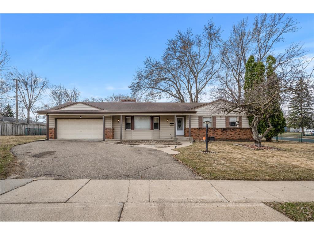 501 E 102nd Street Bloomington MN 55420 6702955 image1