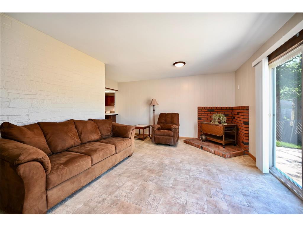 501 E Howard (10th) Street Winona MN 55987 7085866 image10