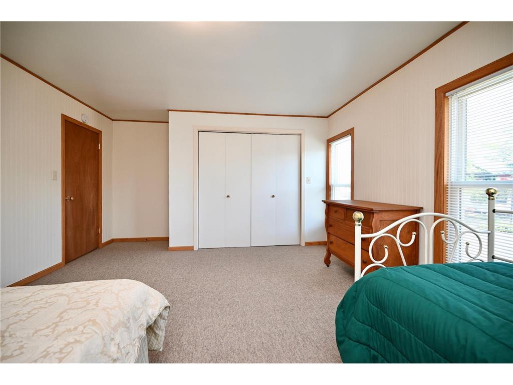 501 E Howard (10th) Street Winona MN 55987 7085866 image20