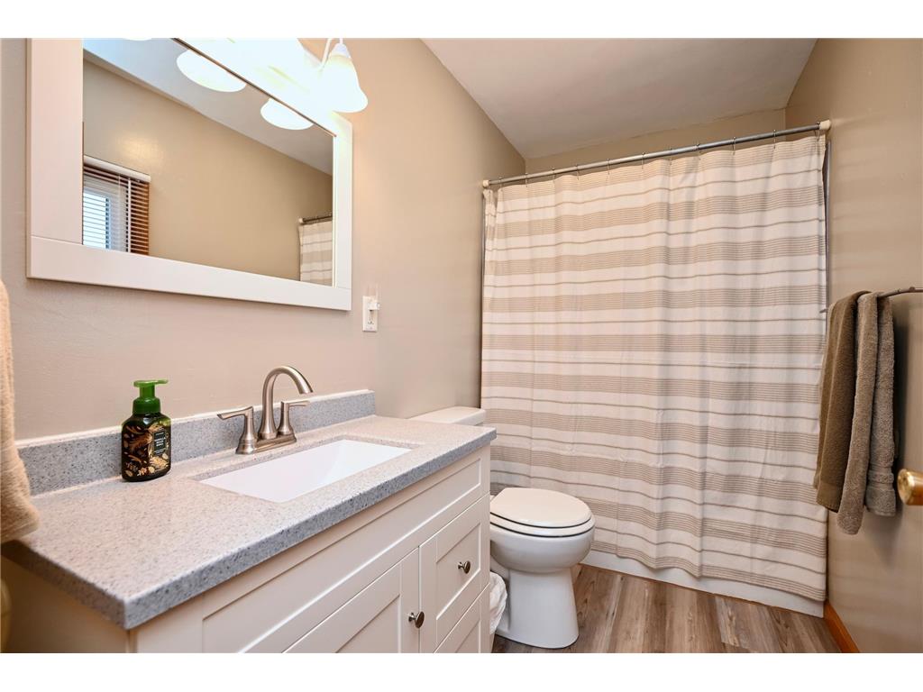 501 E Howard (10th) Street Winona MN 55987 7085866 image21