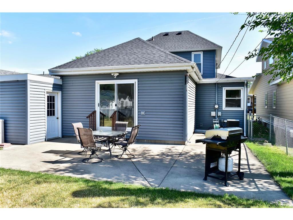 501 E Howard (10th) Street Winona MN 55987 7085866 image26
