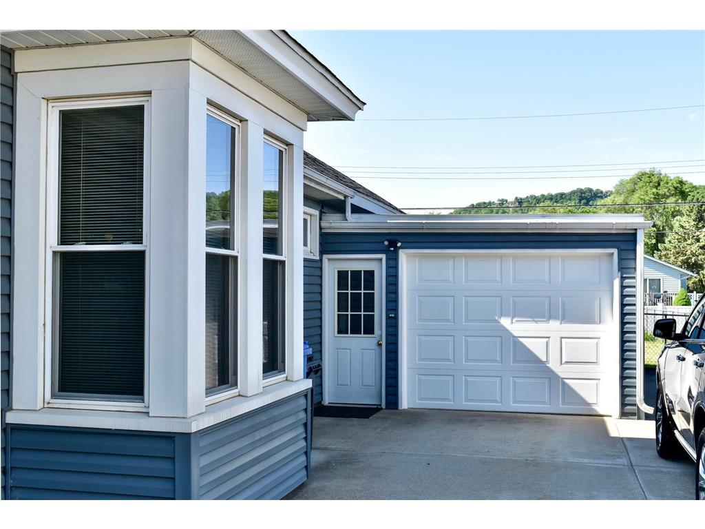 501 E Howard (10th) Street Winona MN 55987 7085866 image29