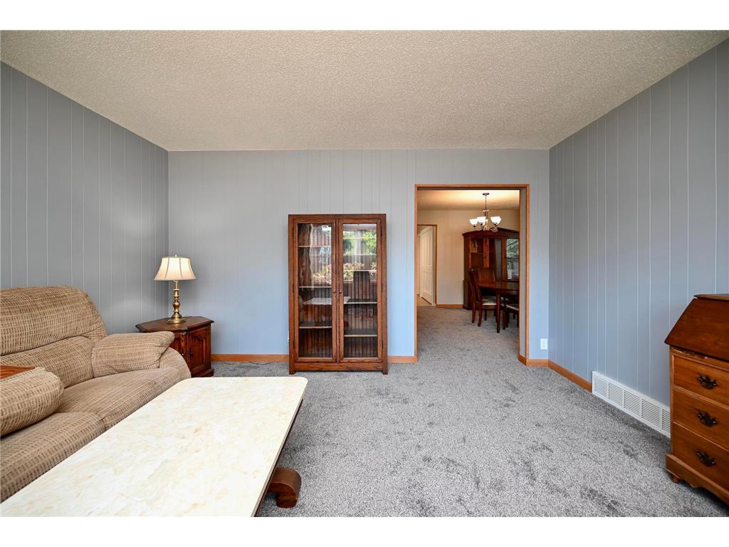 501 E Howard (10th) Street Winona MN 55987 7085866 image4