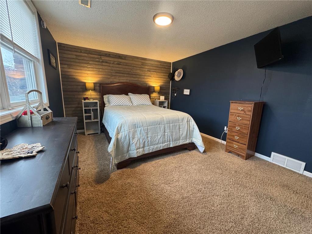 501 Hawthorne Drive Marshall MN 56258 7050110 image17