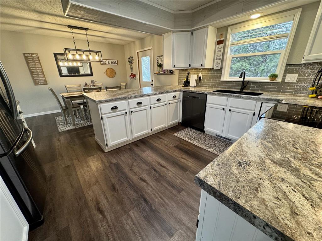 501 Hawthorne Drive Marshall MN 56258 7050110 image3