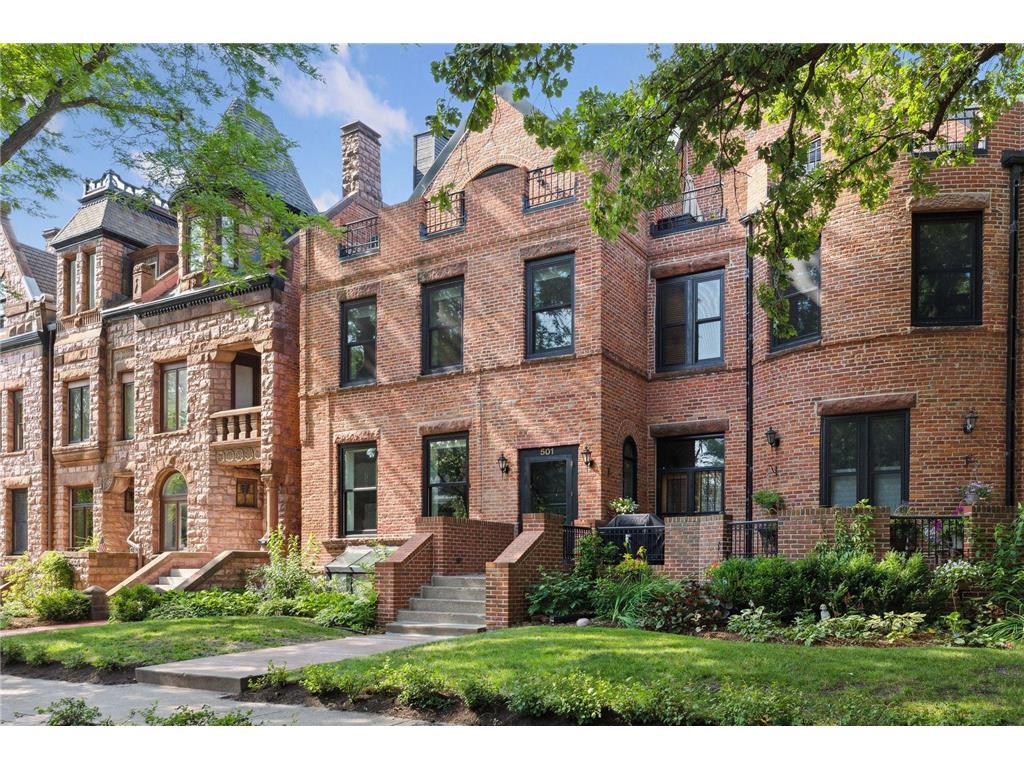 501 Holly Avenue Saint Paul MN 55102 6398653 image1