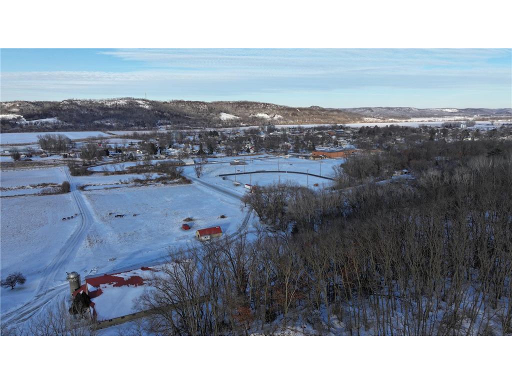 501 Jefferson S Houston MN 55943 7005510 image1