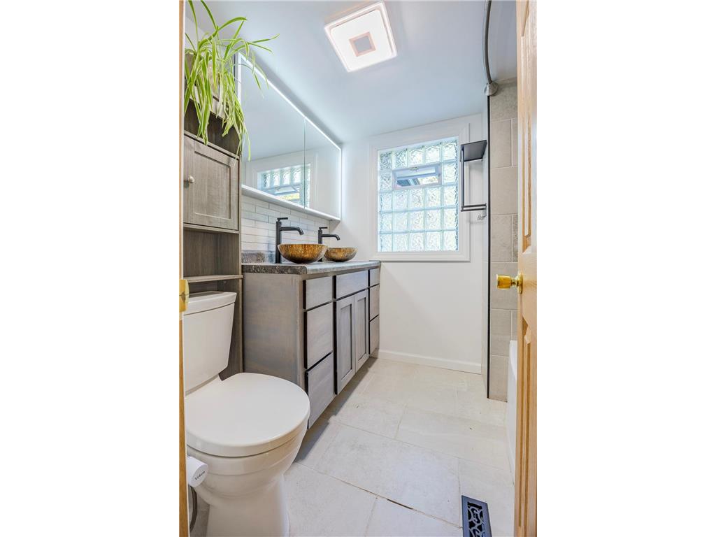 501 Main Street NW Coon Rapids MN 55448 7077449 image18