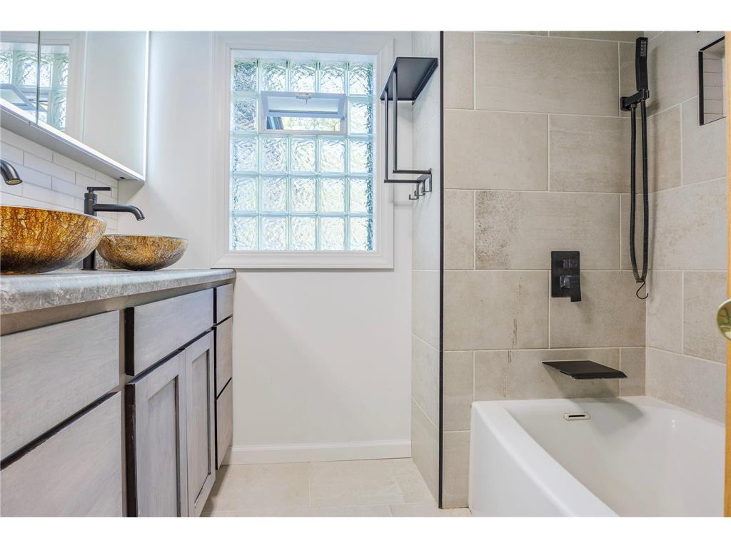 501 Main Street NW Coon Rapids MN 55448 7077449 image20