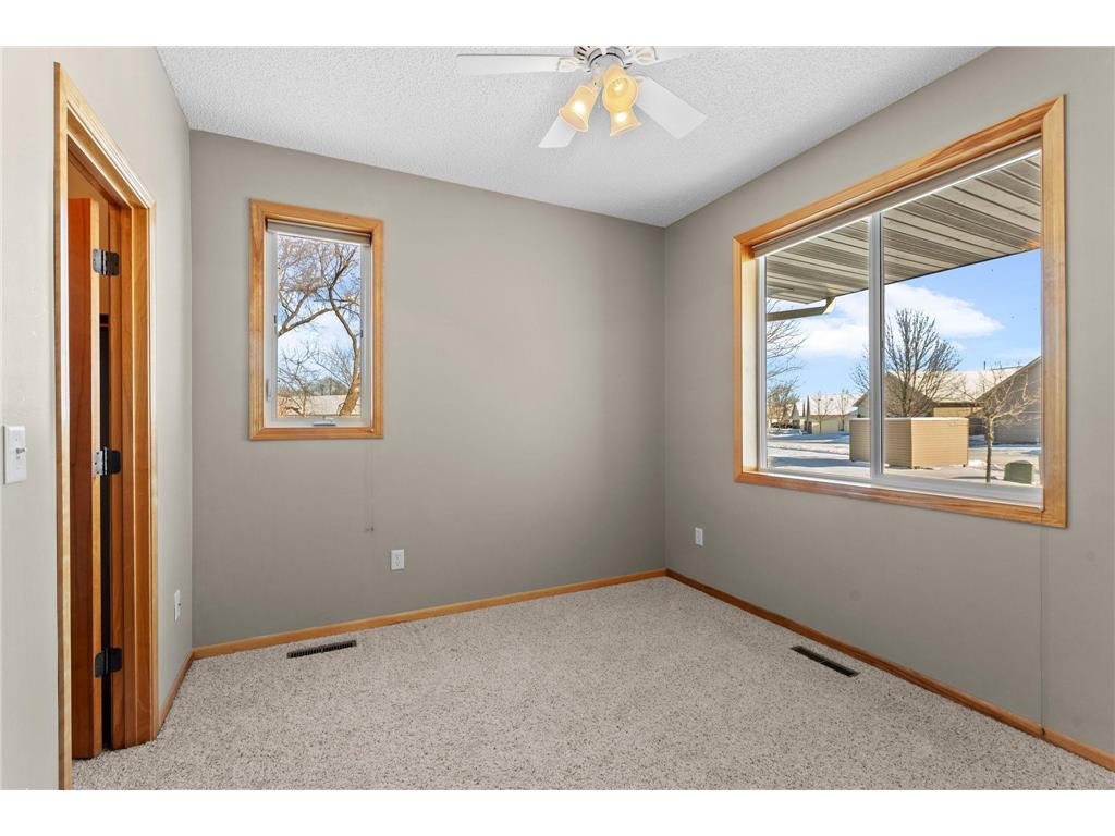 501 Meadow Lane Norwood Young America MN 55397 6825190 image26