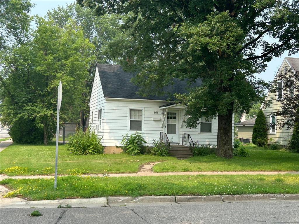 501 NE 5th Avenue Grand Rapids MN 55744 6760917 image1