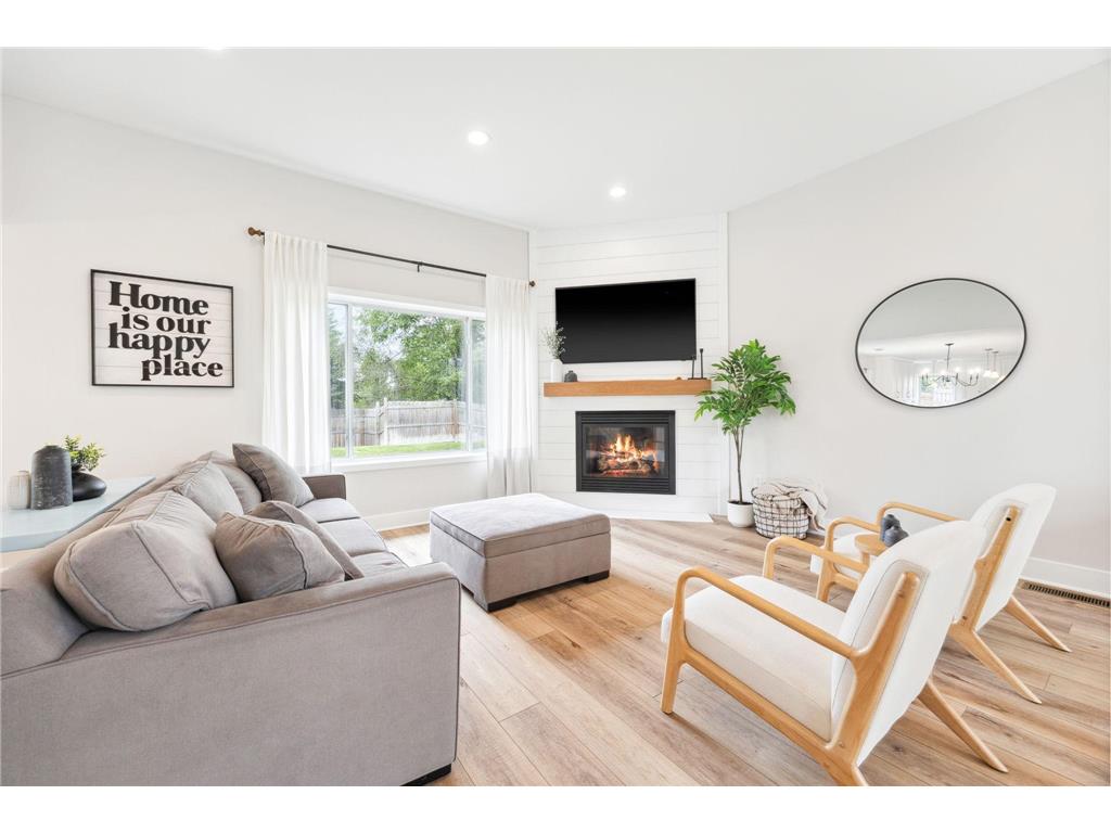 501 Pebble Road N Champlin MN 55316 6739549 image1