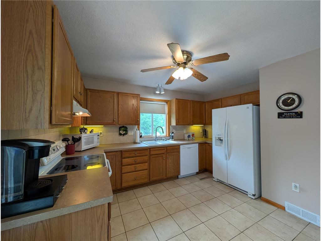 501 Prospect Street Milroy MN 56263 7089346 image3