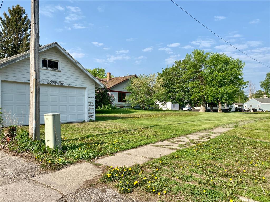 501 S 4th Street Milbank SD 57252 6375809 image1