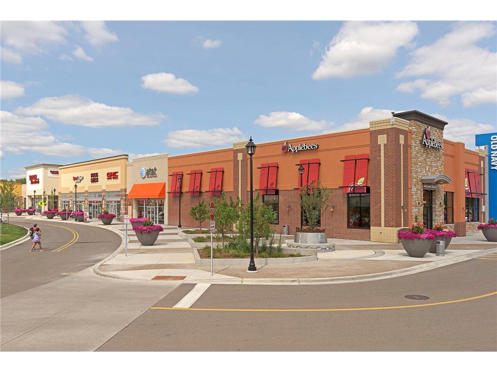 501 Shadyside Circle, Hopkins, MN, 55343 | MLS: 6771486 | Edina Realty