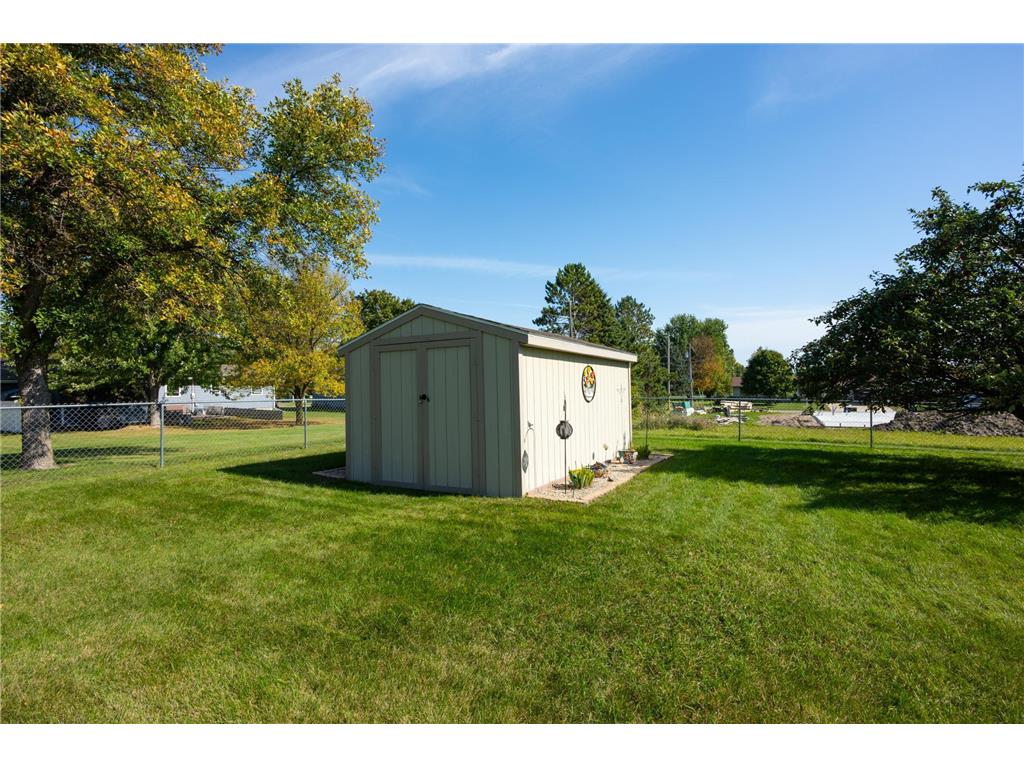 501 W 7th Avenue Osakis MN 56360 7061231 image7