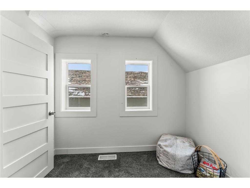 501 W Baker Street Arlington MN 55307 7061655 image12
