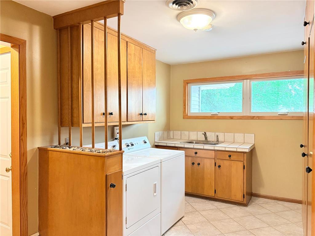 501 W College Drive Marshall MN 56258 7102463 image4