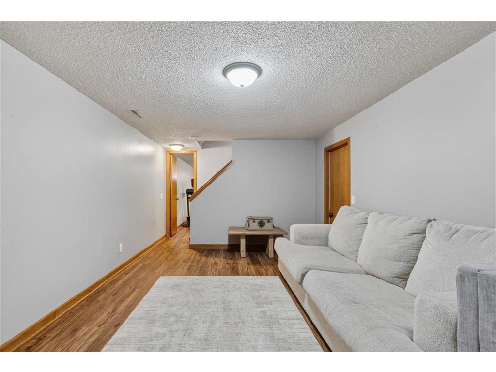 50105 75th Avenue Kenyon MN 55946 7080897 image25