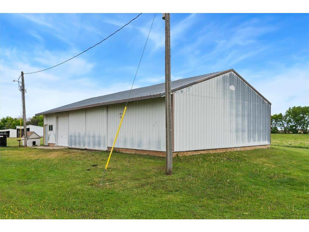 50105 75th Avenue Kenyon MN 55946 7080897 image43