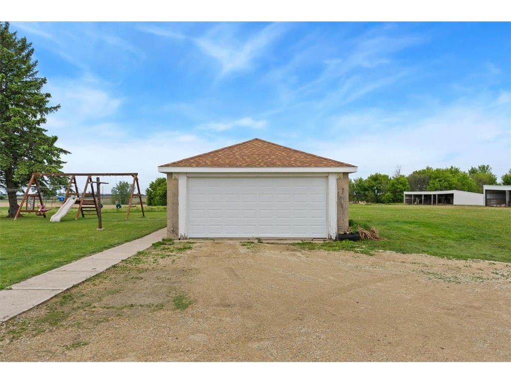50105 75th Avenue Kenyon MN 55946 7080897 image46