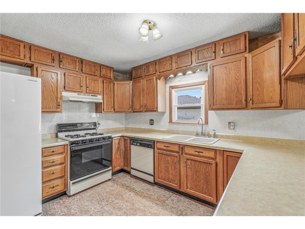 5011 Monroe Street NE Columbia Heights MN 55421 7088677 image3
