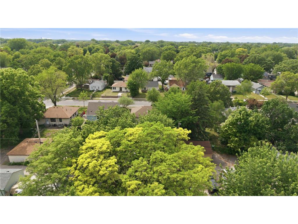 5012 Russell Avenue N Minneapolis MN 55430 7085979 image32