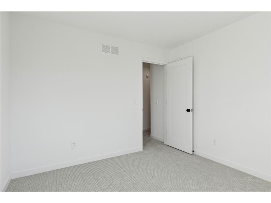 5014 Airlake Draw Woodbury MN 55129 6818106 image29