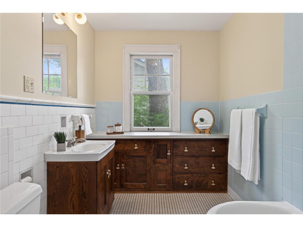 5015 Fremont Avenue S Minneapolis MN 55419 7086719 image25