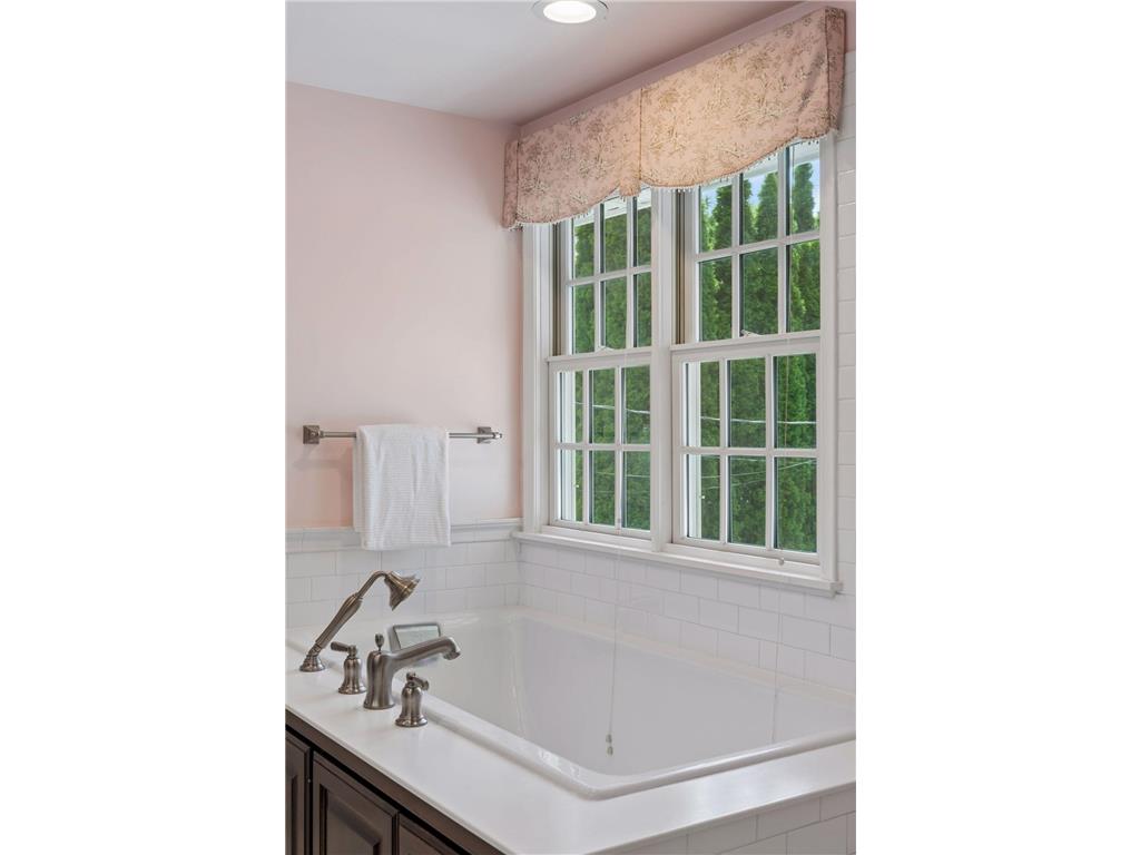 5016 Oxford Avenue Edina MN 55436 7097608 image25