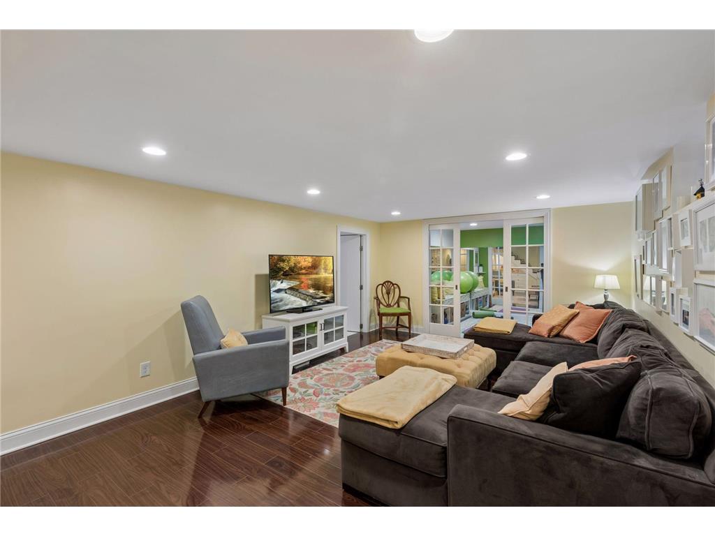 5016 Oxford Avenue Edina MN 55436 7097608 image35