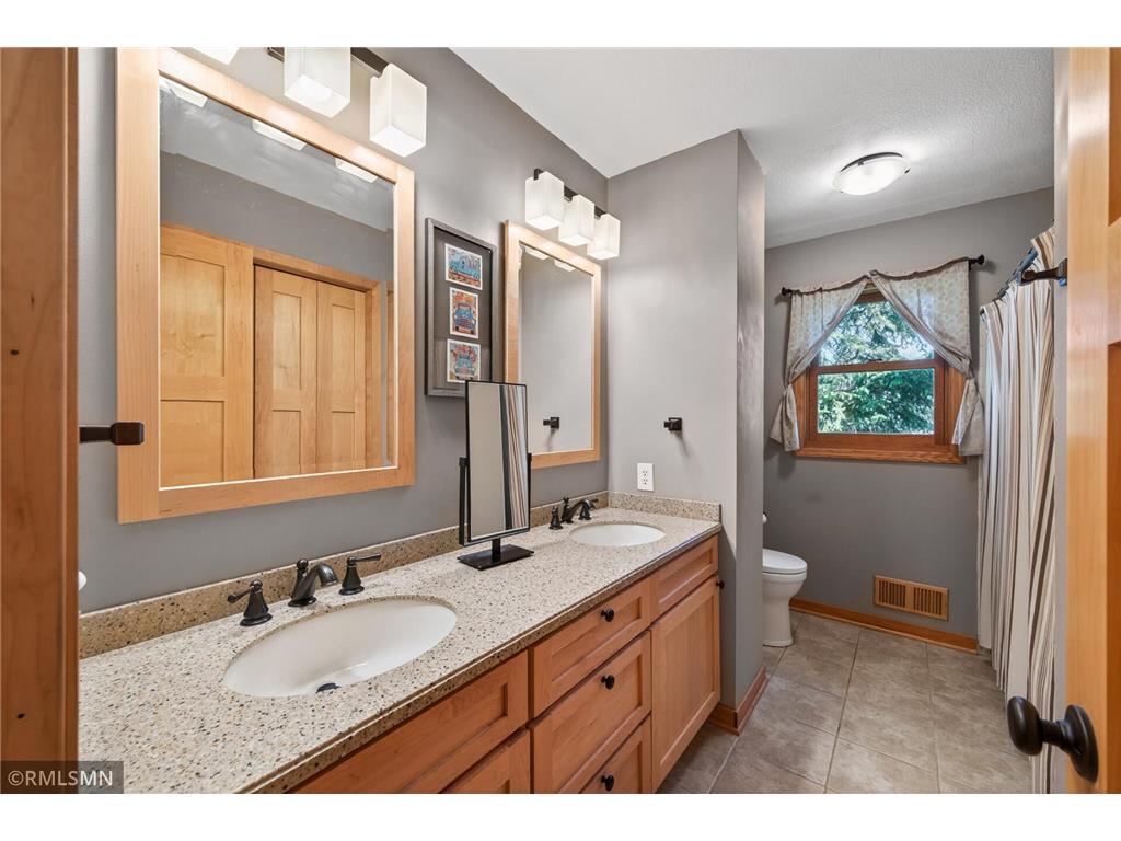 5018 Lemire Lane White Bear Lake MN 55110 7069160 image25
