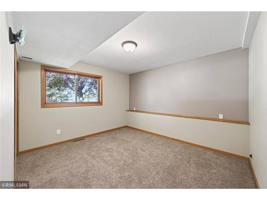 5018 Lemire Lane White Bear Lake MN 55110 7069160 image36