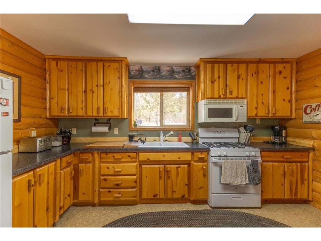 50185 219th Avenue Bemidji MN 56601 - Plantagenet 7041061 image16