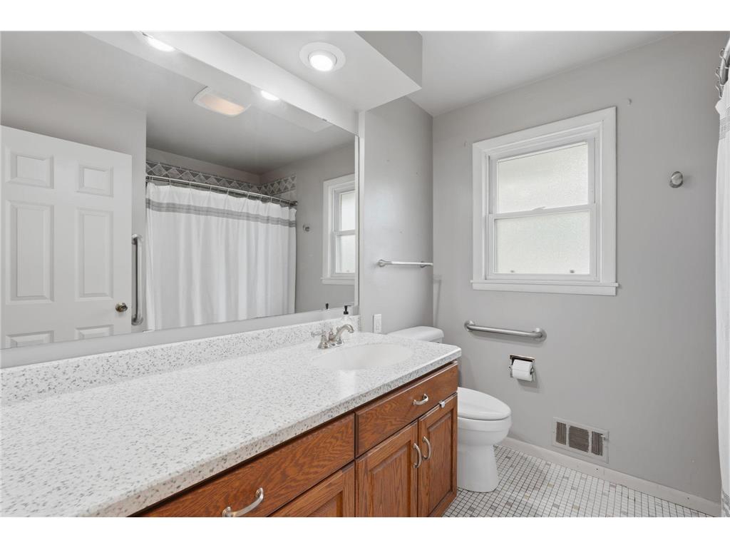 502 15th Street W Hastings MN 55033 7094140 image23