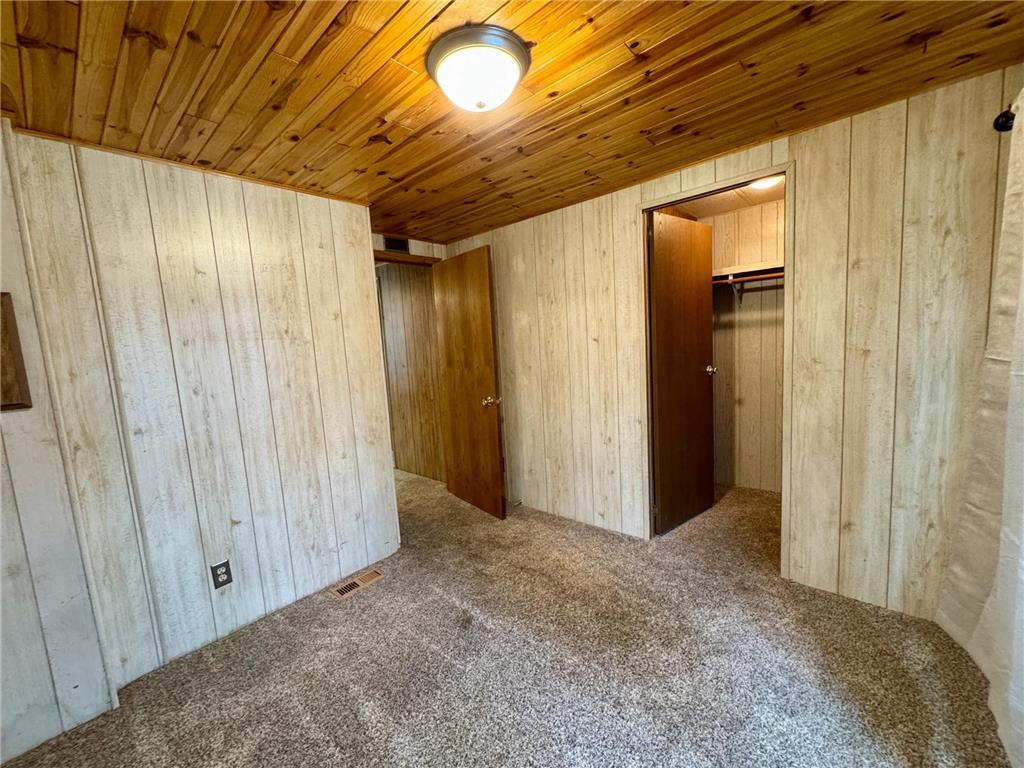 502 3rd Street NE Roseau MN 56751 7065286 image11