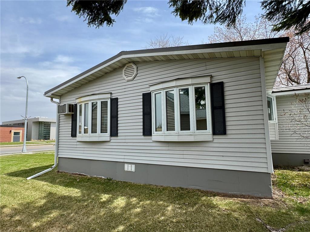 502 3rd Street NE Roseau MN 56751 7065286 image19