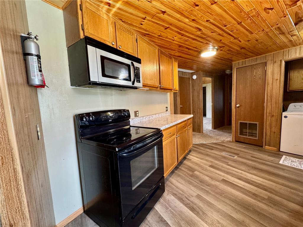 502 3rd Street NE Roseau MN 56751 7065286 image3