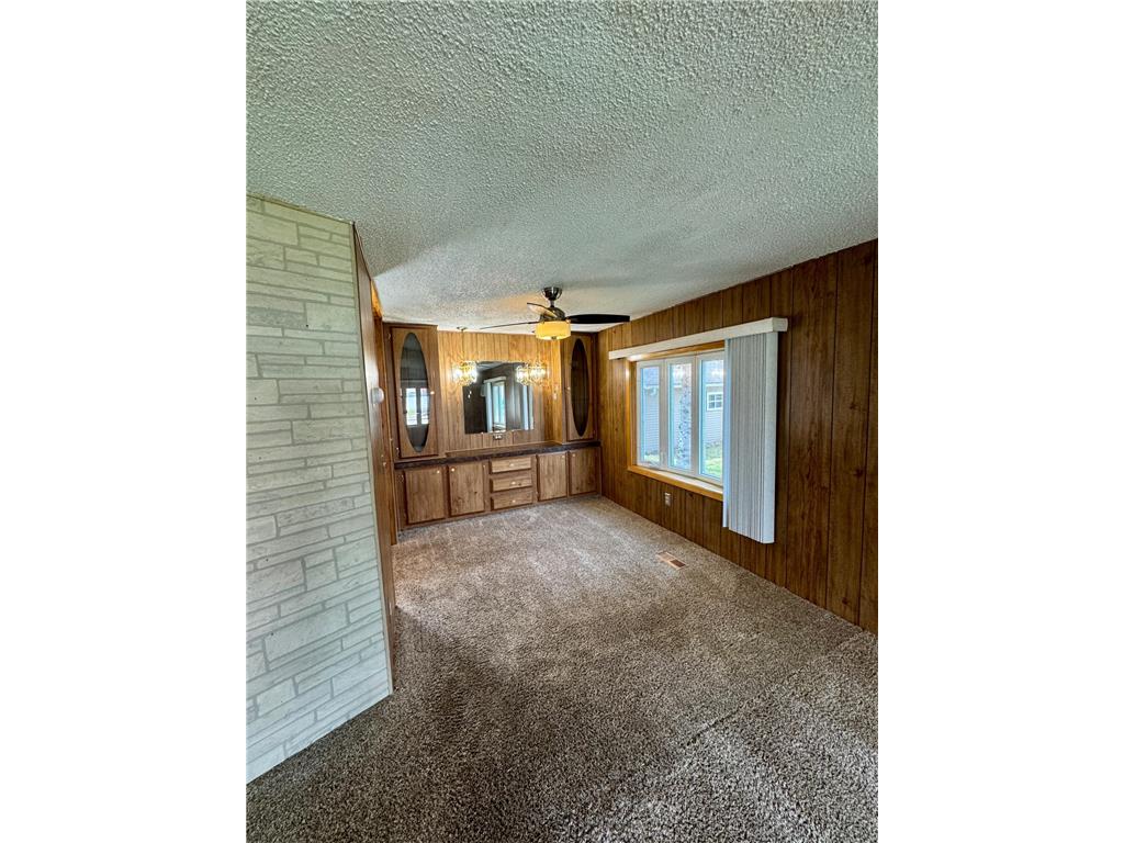 502 3rd Street NE Roseau MN 56751 7065286 image6