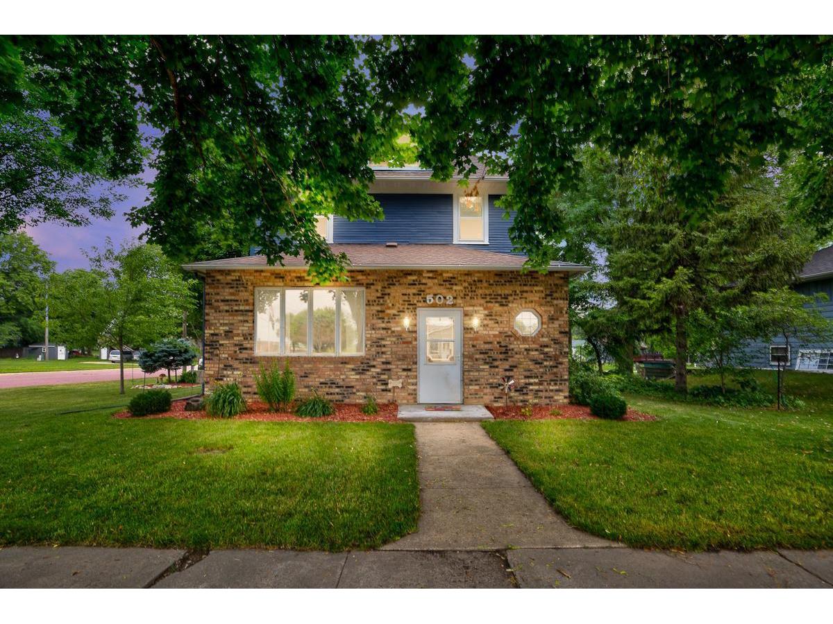 502 E 1st Street S, Truman, MN 56088 MLS 6021511 Edina Realty