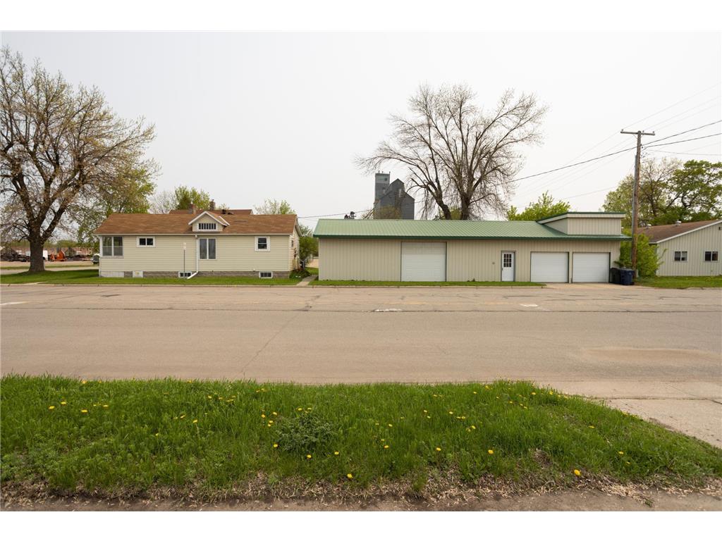 502 E Washington Avenue Fergus Falls MN 56537 6371826 image1