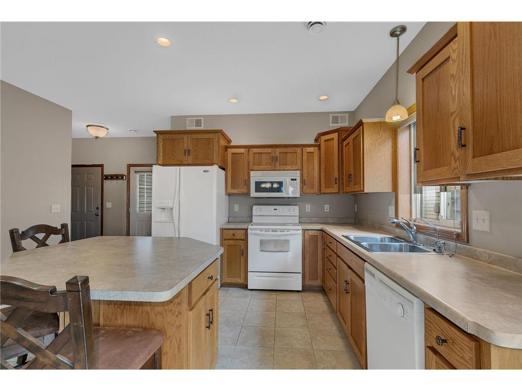 502 Graceview Loop Saint Joseph MN 56374 7068620 image4