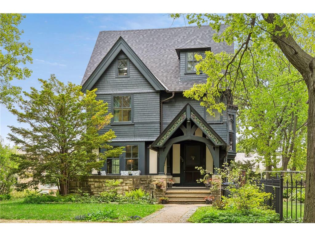 502 Grand Hill Saint Paul MN 55102 7059943 image1