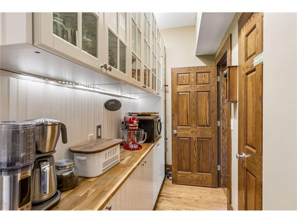 502 Grand Hill Saint Paul MN 55102 7059943 image34