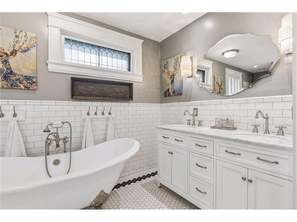 502 Grand Hill Saint Paul MN 55102 7059943 image48