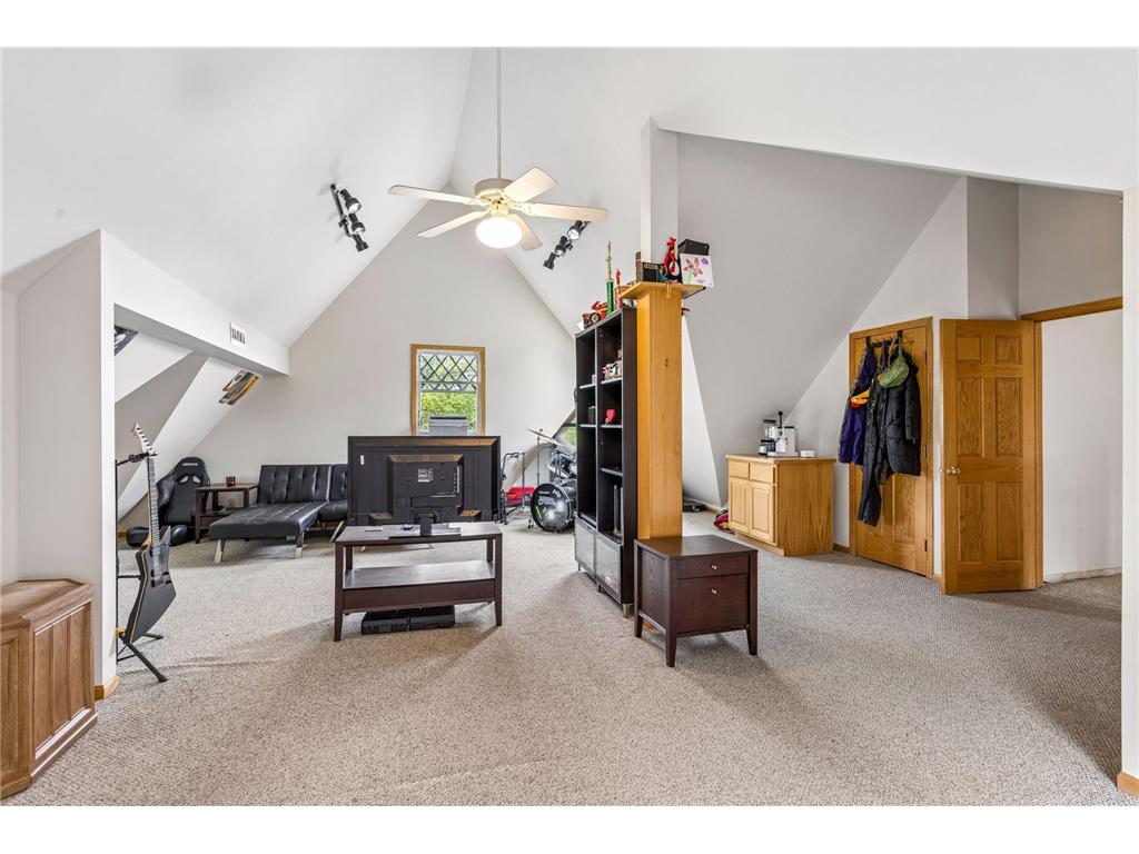 502 Grand Hill Saint Paul MN 55102 7059943 image55