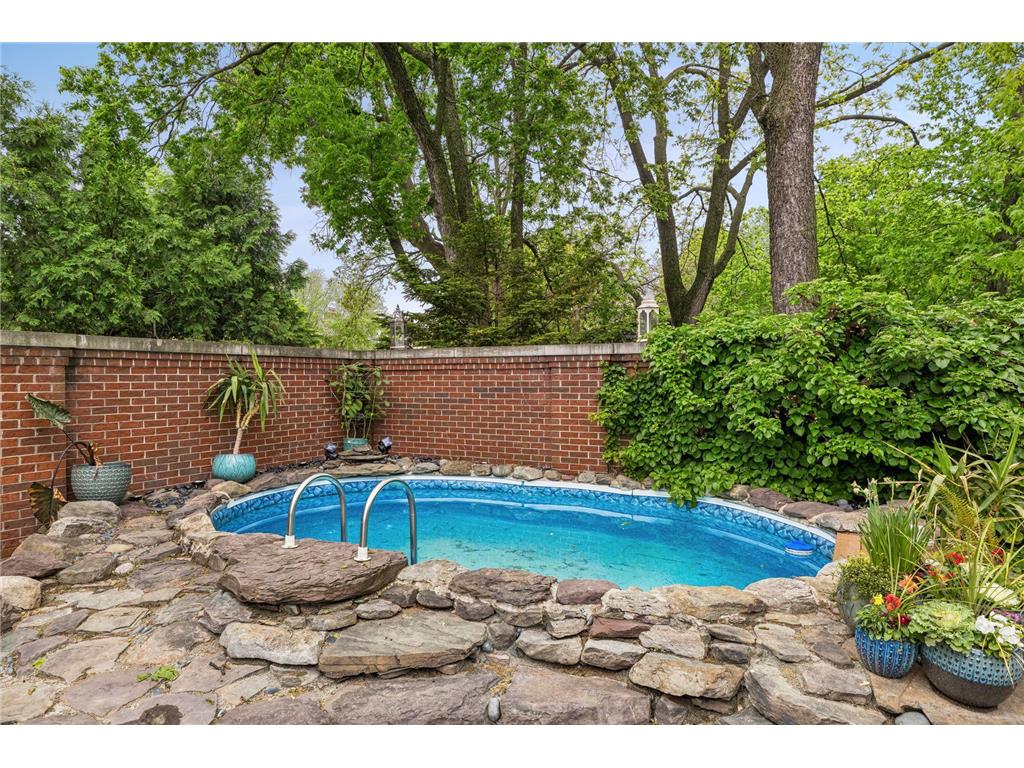 502 Grand Hill Saint Paul MN 55102 7059943 image75